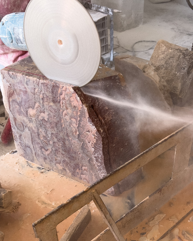 Press kit | 1942-01 - Press release | Luminaire Authentik Unveils its New ONYX Collection in Natural Stone - Luminaire Authentik - Lighting Design - BTS - Photo credit:  Luminaire Authentik 