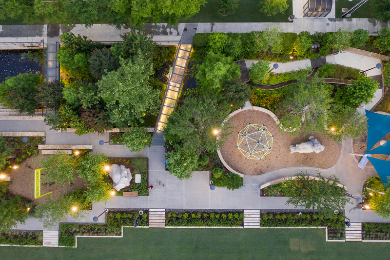 Press kit | 1071-20 - Press release | The World's Best Architecture 2023 Announced - Architizer - Lifestyle - Houston Midtown Park by Design Workshop, Inc. (Jury Winner, Best Landscape Design Firm) - Photo credit: Brandon Huttenlocher / Design Workshop, Inc. 