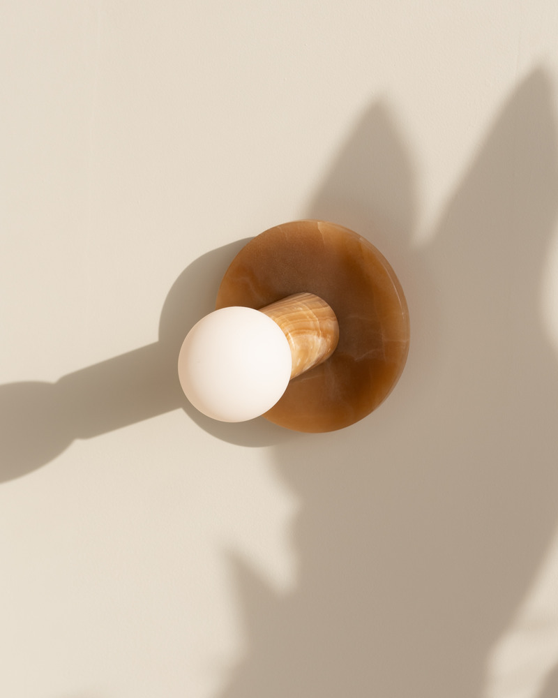 Press kit | 1942-01 - Press release | Luminaire Authentik Unveils its New ONYX Collection in Natural Stone - Luminaire Authentik - Lighting Design - Onyx NOS 02-LA40 - Photo credit:  Luminaire Authentik 