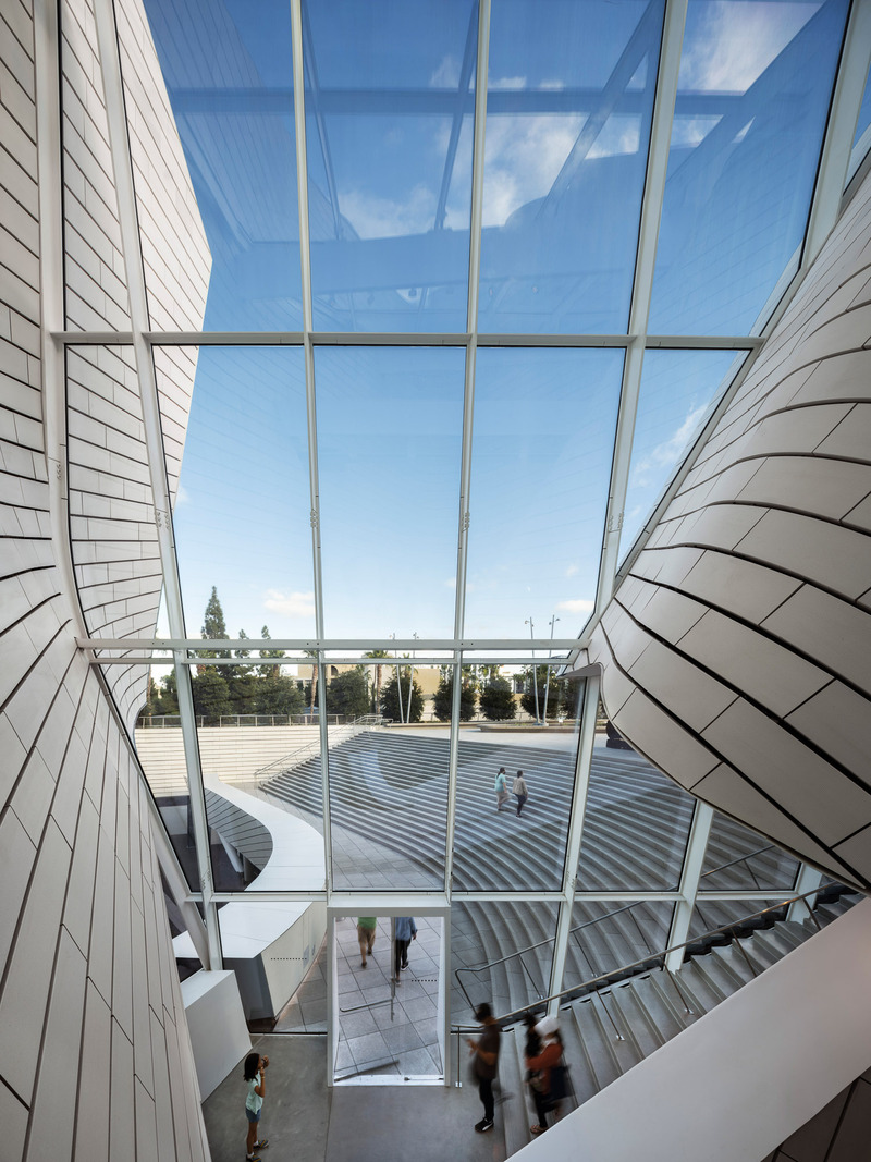 Press kit | 1071-20 - Press release | The World's Best Architecture 2023 Announced - Architizer - Lifestyle - Orange County Museum of Art  by Morphosis Architects (Jury Winner, Museum) - Photo credit: Mike Kelley