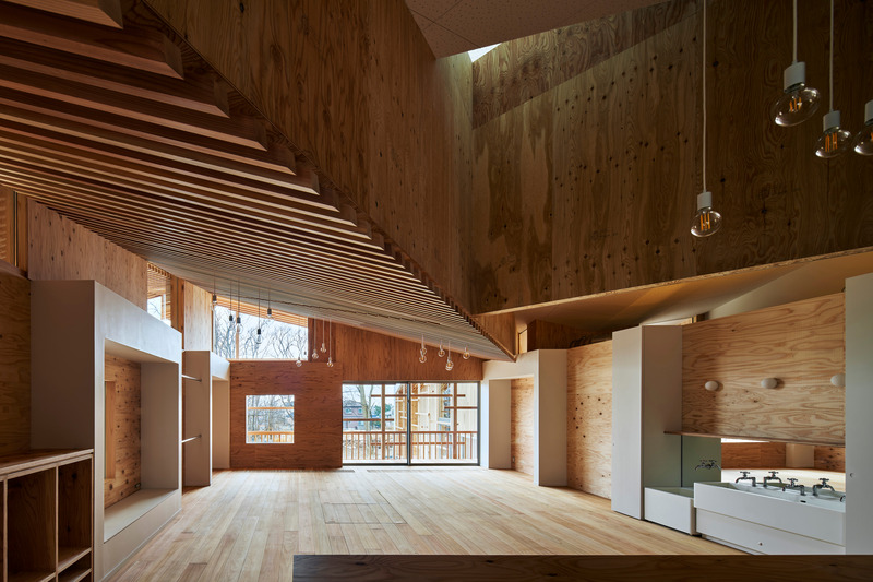 Dossier de presse | 5692-02 - Communiqué de presse | YNS / Yamaikarashi Nursery School - Takeru Shoji Architects Co.,Ltd - Architecture institutionnelle - Crédit photo : ©Koji Fujii（toreal）