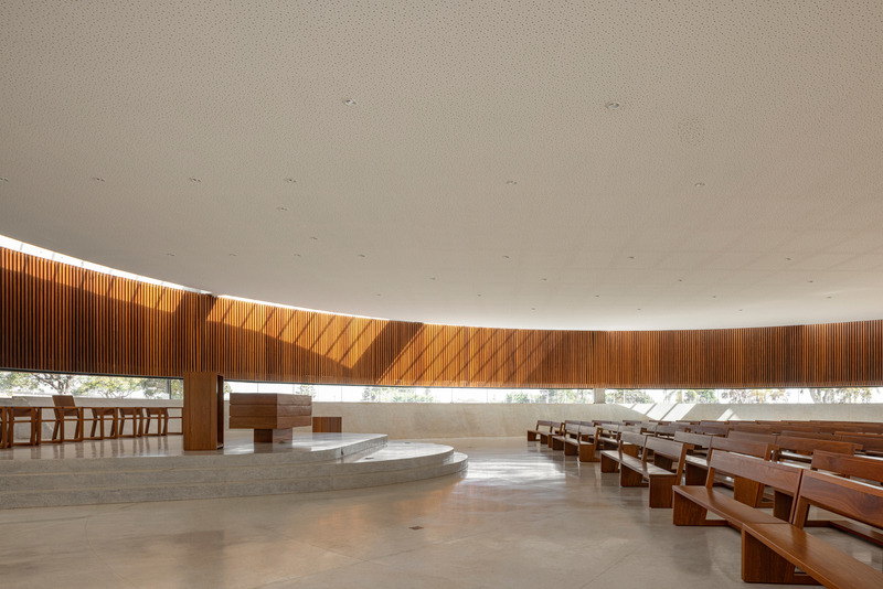 Dossier de presse | 7006-01 - Communiqué de presse | Church of the Holy Family - ARQBR Arquitetura e Urbanismo - Architecture institutionnelle - Crédit photo : Joana França