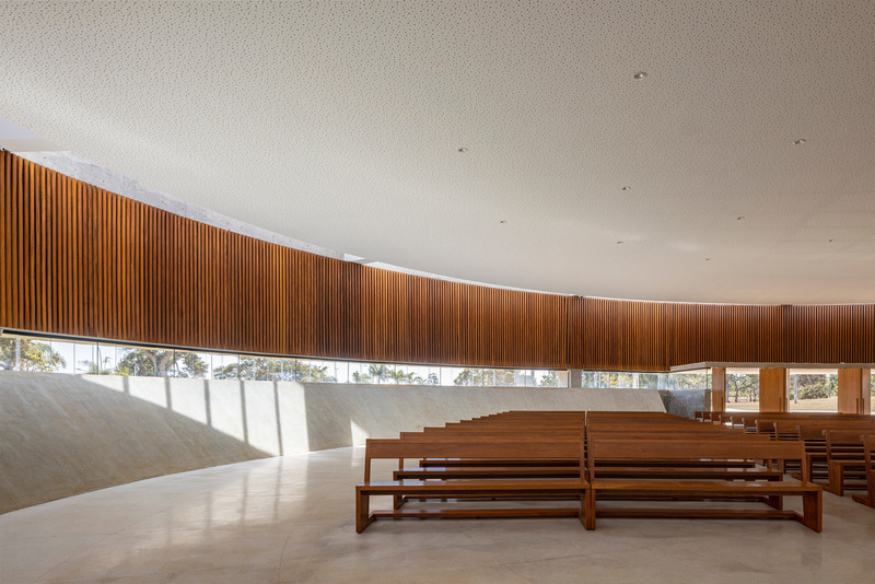 Dossier de presse | 7006-01 - Communiqué de presse | Church of the Holy Family - ARQBR Arquitetura e Urbanismo - Architecture institutionnelle - Crédit photo : Joana França