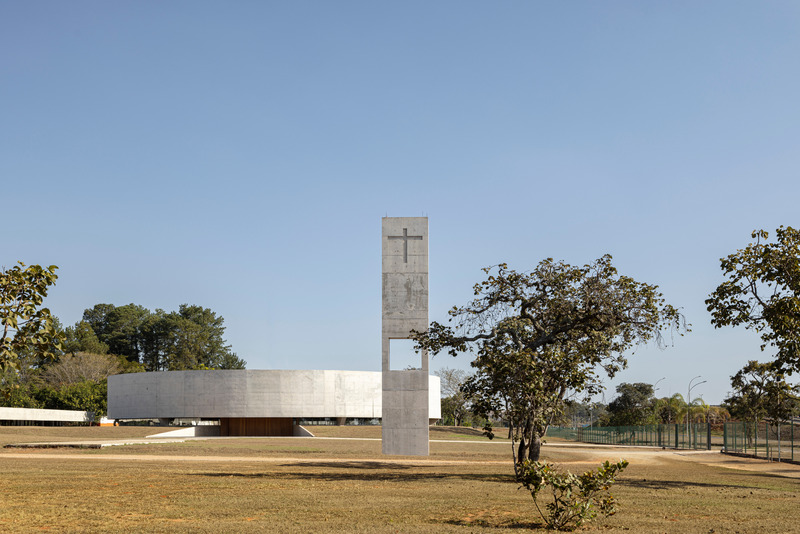 Dossier de presse | 7006-01 - Communiqué de presse | Church of the Holy Family - ARQBR Arquitetura e Urbanismo - Architecture institutionnelle - Crédit photo : Joana França