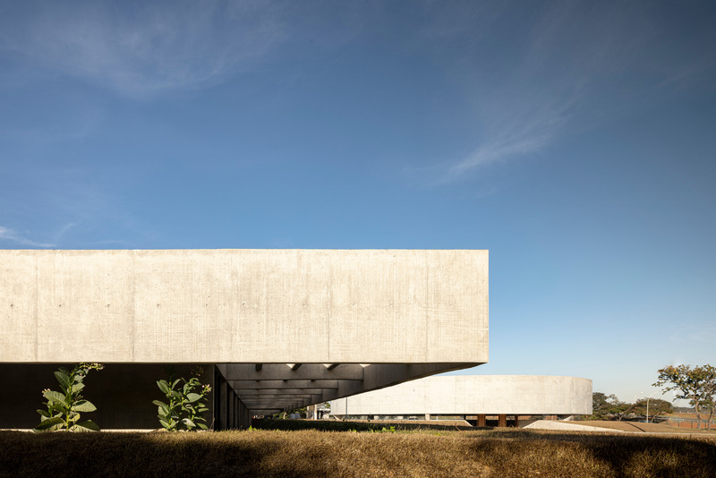 Dossier de presse | 7006-01 - Communiqué de presse | Church of the Holy Family - ARQBR Arquitetura e Urbanismo - Architecture institutionnelle - Crédit photo : Joana França
