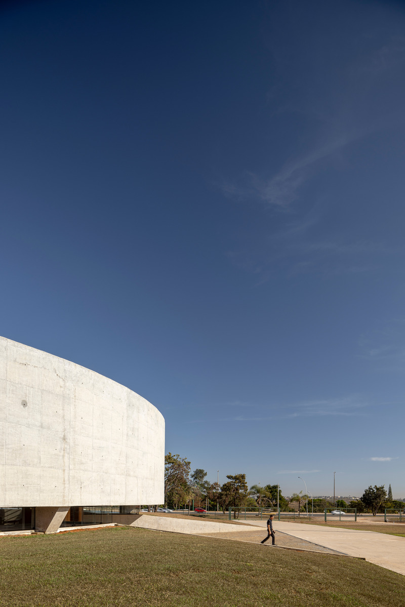 Dossier de presse | 7006-01 - Communiqué de presse | Church of the Holy Family - ARQBR Arquitetura e Urbanismo - Architecture institutionnelle - Crédit photo : Joana França