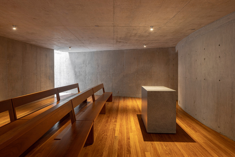 Dossier de presse | 7006-01 - Communiqué de presse | Church of the Holy Family - ARQBR Arquitetura e Urbanismo - Architecture institutionnelle - Crédit photo : Joana França