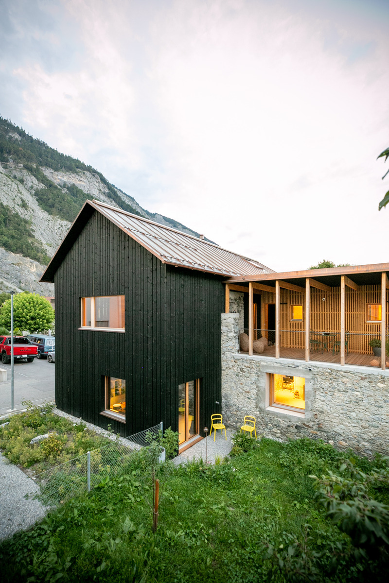 Dossier de presse | 6998-01 - Communiqué de presse | Hof & Hist - Modunita architects sa - Architecture résidentielle - Crédit photo : Modunita architects sa