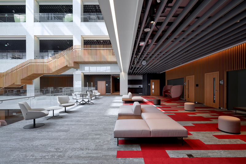 Dossier de presse | 7004-01 - Communiqué de presse | Shape’s Diplomatic Academy Adds Architizer A+ Award to Portfolio of Accolades - Shape Architecture Practice + Research - Architecture institutionnelle - Atrium View - Crédit photo : Phil Handforth