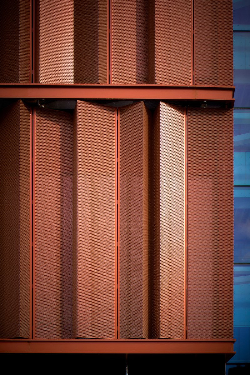 Dossier de presse | 7004-01 - Communiqué de presse | Shape’s Diplomatic Academy Adds Architizer A+ Award to Portfolio of Accolades - Shape Architecture Practice + Research - Architecture institutionnelle - Screen Details - Crédit photo : Phil Handforth