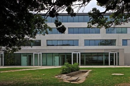Dossier de presse | 958-01 - Communiqué de presse | Institut de génomique marine - Barré-Lambot Architectes - Architecture institutionnelle - Crédit photo : Philippe Ruault Photographe