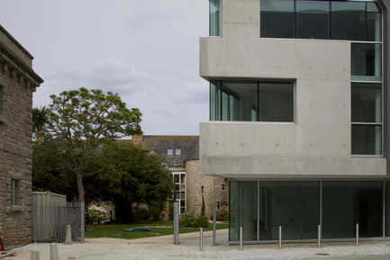 Dossier de presse | 958-01 - Communiqué de presse | Institut de génomique marine - Barré-Lambot Architectes - Architecture institutionnelle - Crédit photo : Philippe Ruault Photographe