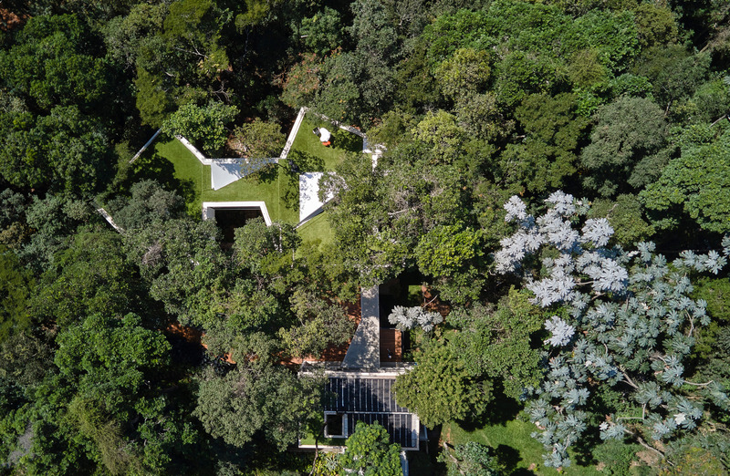 Press kit | 6830-01 - Press release | Açucena House - Tetro - Residential Architecture - Photo credit: Jomar Bragança