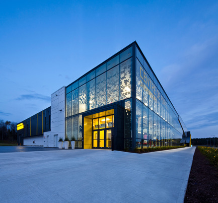Press kit | 886-01 - Press release | Design of the exhibition center of Sherbrooke - CCM2 - Commercial Architecture - Photo credit: Stéphane Groleau - stephanegroleau.com