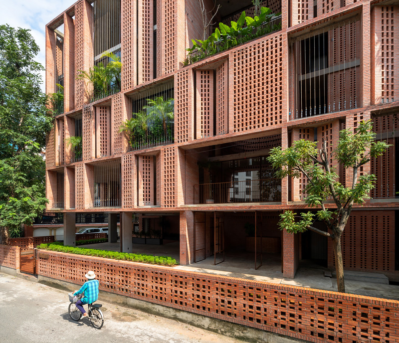 Dossier de presse | 2173-03 - Communiqué de presse | Premier Office - Tropical Space - Architecture commerciale - Crédit photo : Trieu Chien