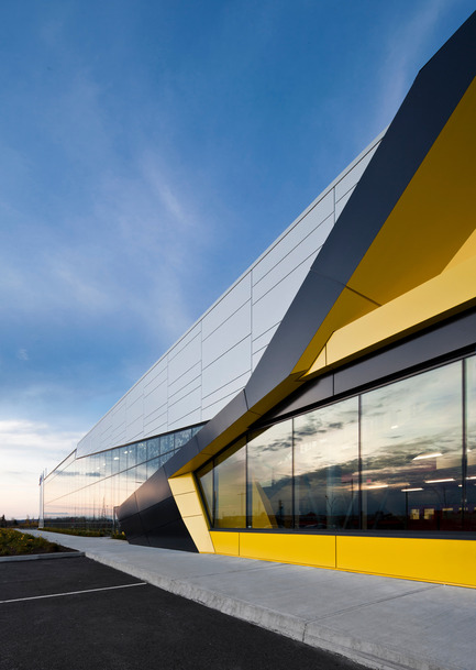 Press kit | 886-01 - Press release | Design of the exhibition center of Sherbrooke - CCM2 - Commercial Architecture - Photo credit: Stéphane Groleau - stephanegroleau.com