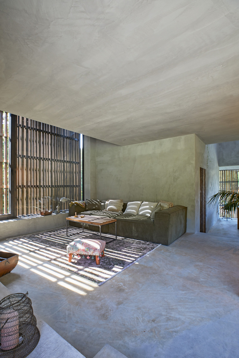 Dossier de presse | 7005-01 - Communiqué de presse | Residential Barn in a Hamlet Zone in Switzerland - BE ARCHITEKTUR GMBH, Boris Egli Dipl. Architekt FH REG A SIA - Architecture résidentielle - Crédit photo :   Vito Stallone  