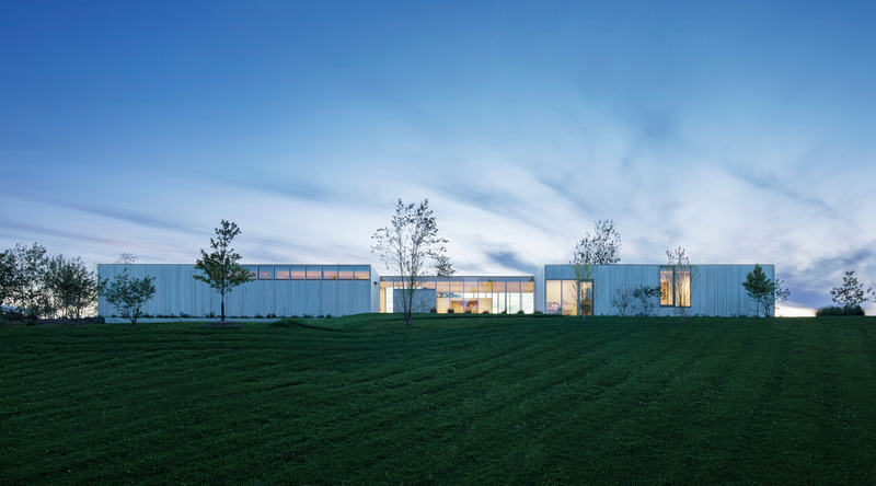 Dossier de presse | 6997-01 - Communiqué de presse | HGX Design’s Illuminating Approach Harnesses Light to Define Boundaries - HGX - Architecture résidentielle - Crédit photo : Scott Frances