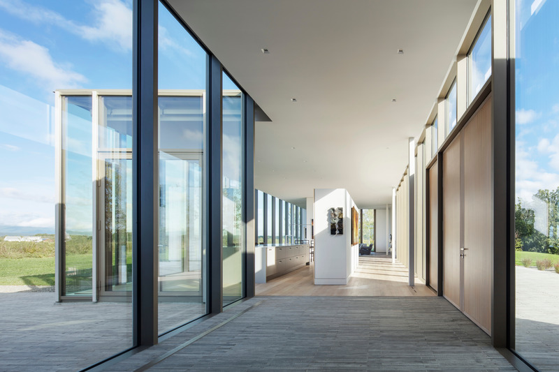 Dossier de presse | 6997-01 - Communiqué de presse | HGX Design’s Illuminating Approach Harnesses Light to Define Boundaries - HGX - Architecture résidentielle - Crédit photo : Scott Frances