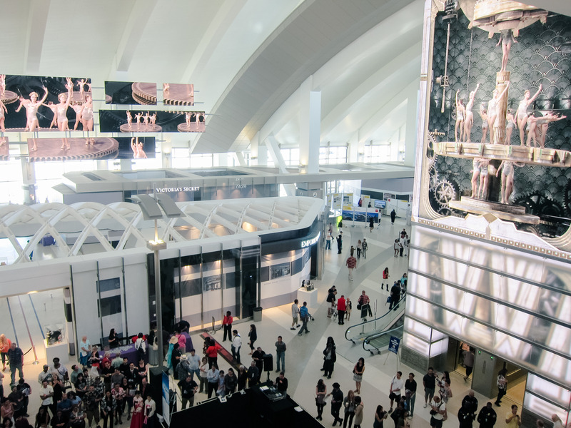 Press kit | 1089-10 - Press release | Moment Factory: 10 Years of Reimagining the Passenger Experience - Moment Factory - Institutional Architecture - Tom Bradley International Terminal, Los Angeles International Airport | 2013 - Photo credit: Moment Factory 