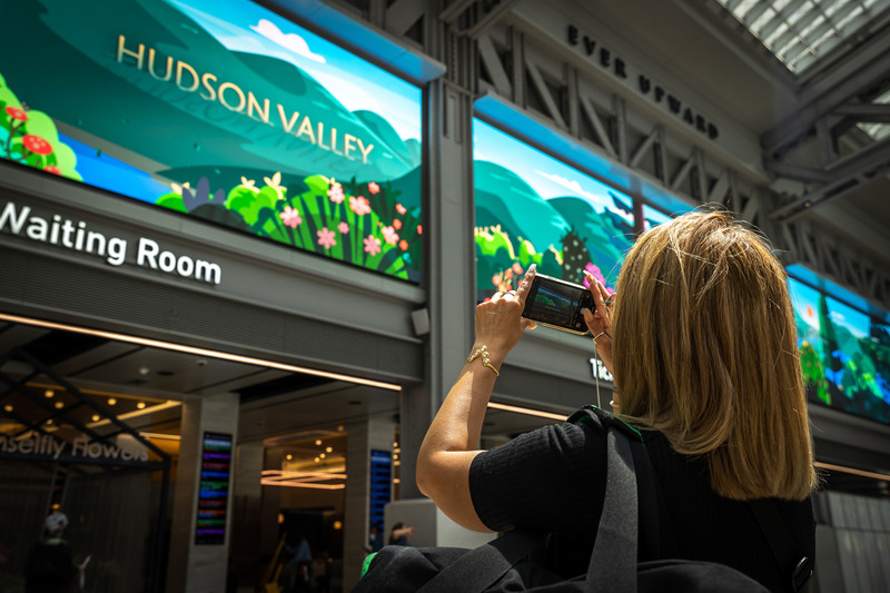 Press kit | 1089-10 - Press release | Moment Factory: 10 Years of Reimagining the Passenger Experience - Moment Factory - Institutional Architecture - Moynihan Train Hall, Pennsylvania Station, New York City | 2020 - Photo credit: Moment Factory
