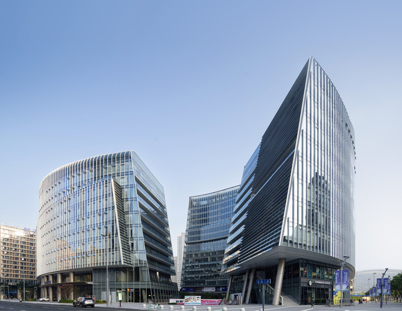Dossier de presse | 6989-01 - Communiqué de presse | Laguarda.Low Wins at Architizer A+Awards with Chengdu Co-Innovation and Cooperation Center - Laguarda.Low Architects - Architecture commerciale - Main Entrance - Crédit photo : Arch-Exist Photography