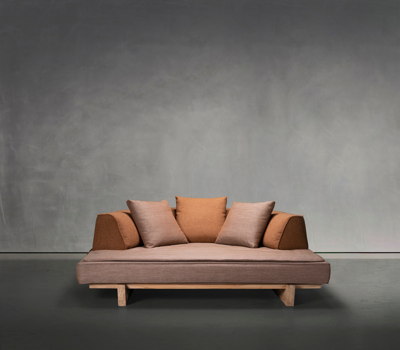 Press kit | 5236-02 - Press release | Studio Piet Boon Reveals New Indoor and Outdoor Furniture Collection - Studio Piet Boon - Product - RAF lounge bed - Photo credit: Studio Piet Boon
