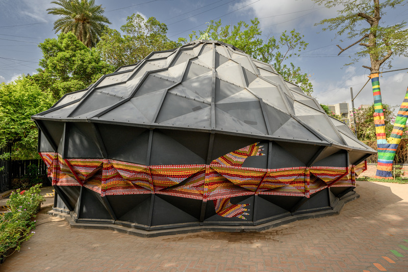 Dossier de presse | 6986-01 - Communiqué de presse | Darwin Bucky - andblack design studio - Évènement + Exposition - Side View - Crédit photo : Vinay Panjwani