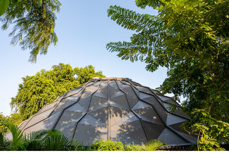 Dossier de presse | 6986-01 - Communiqué de presse | Darwin Bucky - andblack design studio - Évènement + Exposition - View from Adjoining Road - Crédit photo : Vinay Panjwani