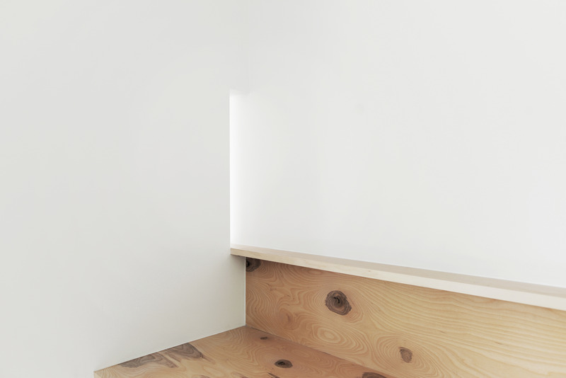 Dossier de presse | 5301-04 - Communiqué de presse | Pine Lane House - Ballman Khapalova - Architecture résidentielle - Interior - Office Nook in Main Bedroom - Crédit photo : Ballman Khapalova