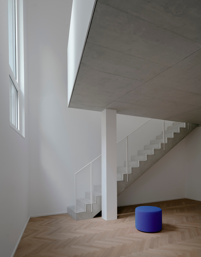 Dossier de presse | 6863-02 - Communiqué de presse | Urban Infill Berlin - Appels Architekten - Architecture résidentielle - <p>Garden maisonette lower floor</p> - Crédit photo : © Simon Menges