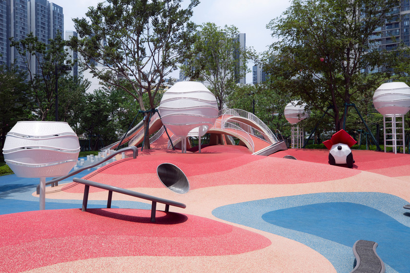 Dossier de presse | 7020-01 - Communiqué de presse | Natural and Organic: Red Dunes Playtopia - XISUI Design - Architecture de paysage -  Integration of activity facilities with terrain  - Crédit photo : Hu Yihao, XISUI Design