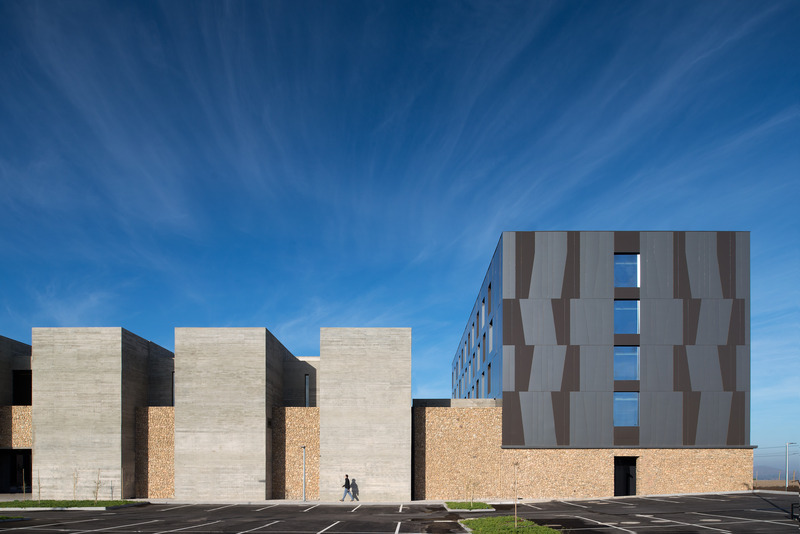 Press kit | 6753-01 - Press release | Ovalle Casino & Hotel - Turner Arquitectos - Commercial Architecture - Hotel Building - Photo credit: Felipe Díaz C. 