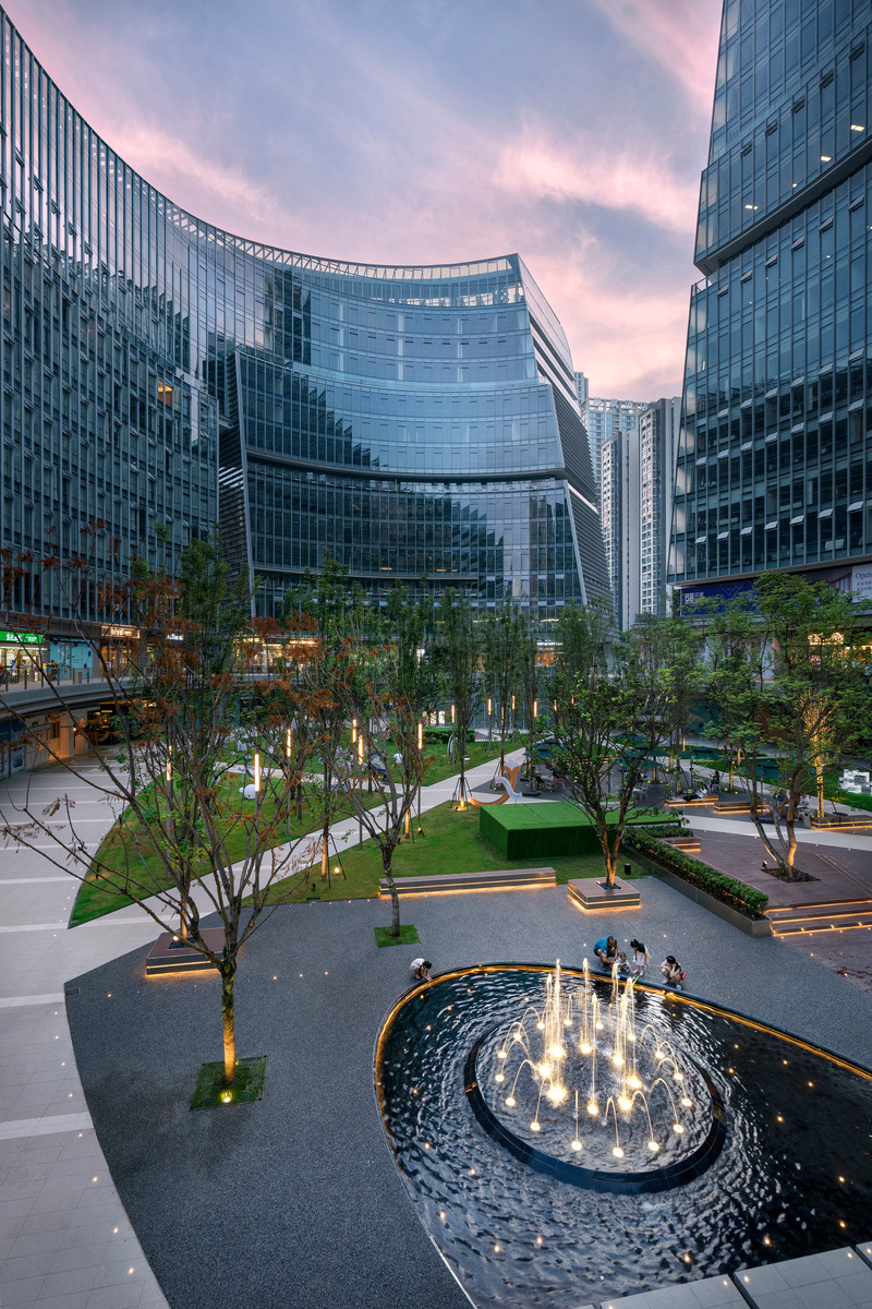 Dossier de presse | 6989-01 - Communiqué de presse | Laguarda.Low Wins at Architizer A+Awards with Chengdu Co-Innovation and Cooperation Center - Laguarda.Low Architects - Architecture commerciale - Central Garden - Crédit photo : Nick Kuratnik
