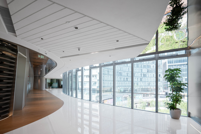 Dossier de presse | 6989-01 - Communiqué de presse | Laguarda.Low Wins at Architizer A+Awards with Chengdu Co-Innovation and Cooperation Center - Laguarda.Low Architects - Architecture commerciale - Office - Crédit photo : Simon ©ZSDC