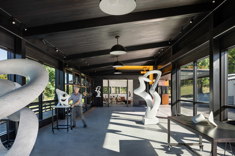 Dossier de presse | 7010-01 - Communiqué de presse | Annex, A Sculptor's Studio - Birdseye - Architecture résidentielle - Interior - Studio Looking North - Crédit photo : Michael Moran