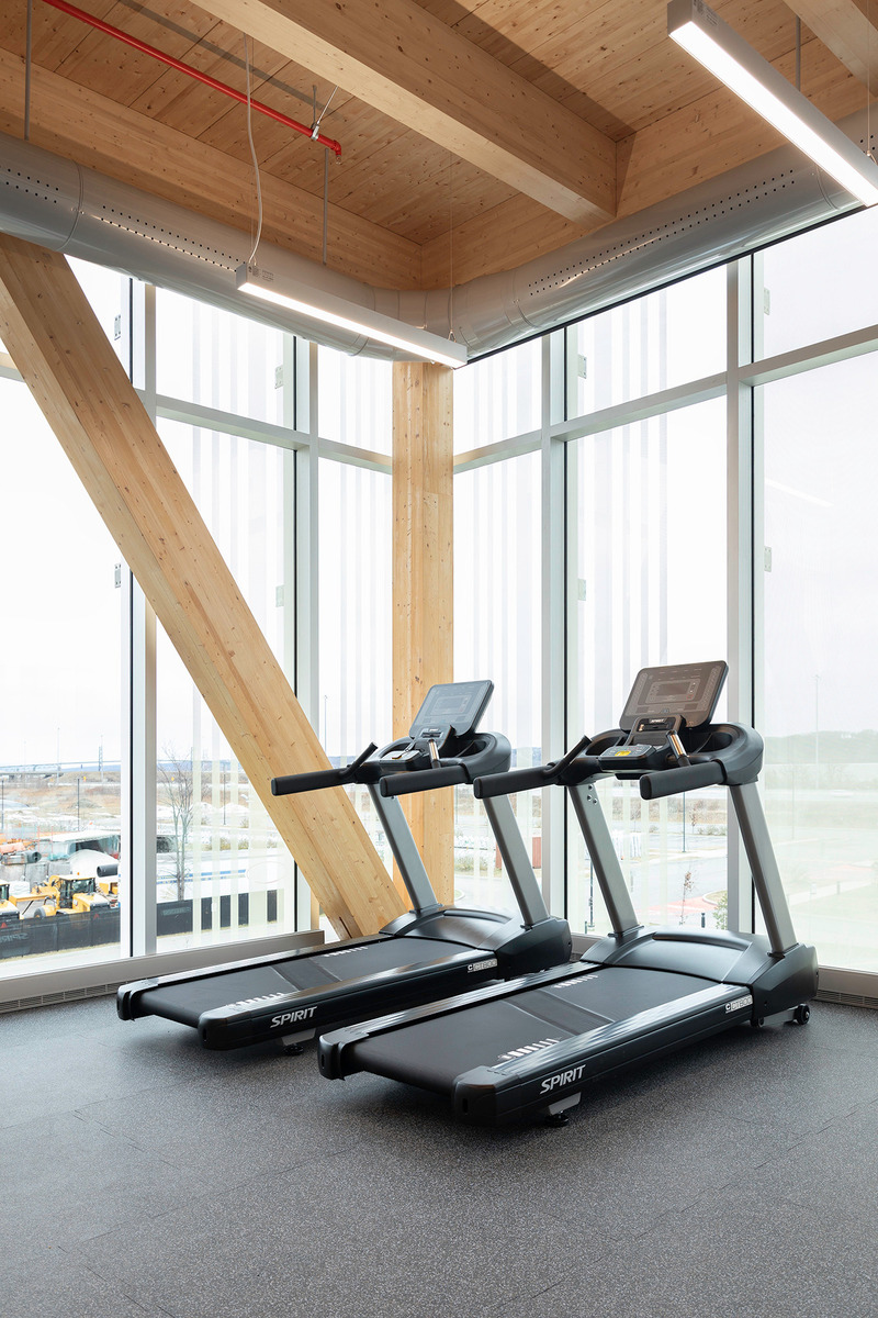 Dossier de presse | 1698-03 - Communiqué de presse | Garoy Construction - Perron - Design d’intérieur commercial - Crédit photo : Emilie Langlais