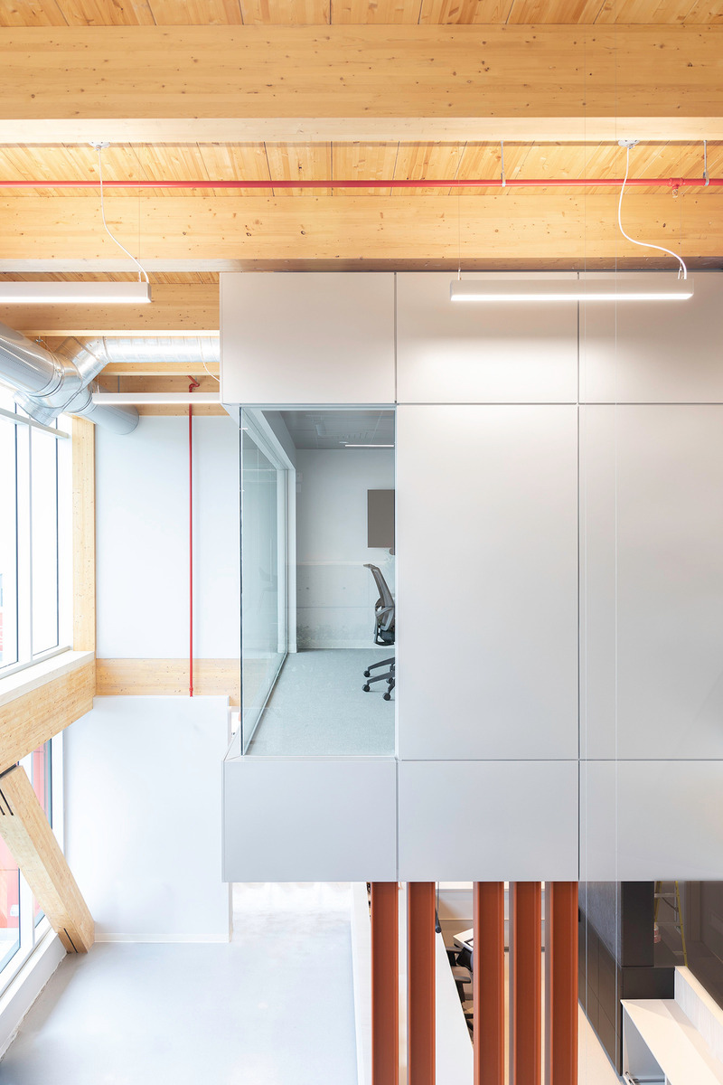 Dossier de presse | 1698-03 - Communiqué de presse | Garoy Construction - Perron - Design d’intérieur commercial - Crédit photo : Emilie Langlais