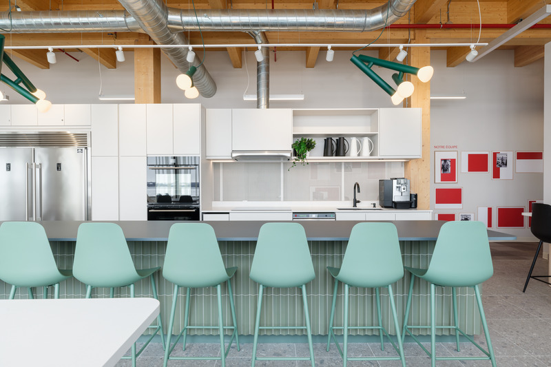 Dossier de presse | 1698-03 - Communiqué de presse | Garoy Construction - Perron - Design d’intérieur commercial - Crédit photo : Ulysse Lemerise @ OSA