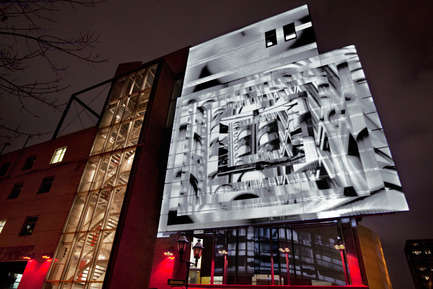 Press kit | 583-04 - Press release | Two new video-projection works - Quartier des spectacles partnership - Lighting Design - Centre de Design de l’UQAMConcepteur : Emmanuel Mauries RinfretParcours lumière du Quartier des spectacles - Photo credit: Martine Doyon, Partenariat du Quartier des spectacles