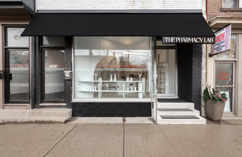 Dossier de presse | 2744-05 - Communiqué de presse | Pharmacy Lab - StudioAC - Architecture commerciale - Crédit photo : Jeremie Warshafsky Photography