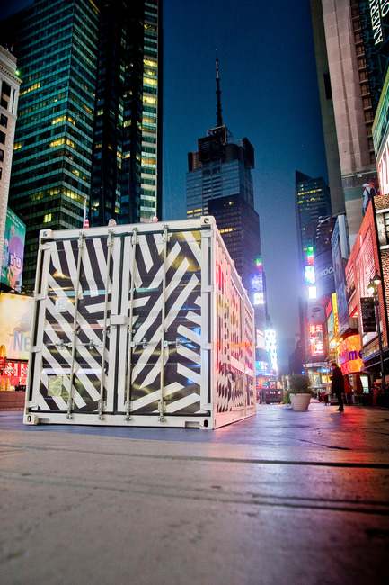 Dossier de presse | 675-04 - Communiqué de presse | SnackBox, Times Square New York - Aedifica - Art de vivre - Crédit photo : Cesar Nicolescu