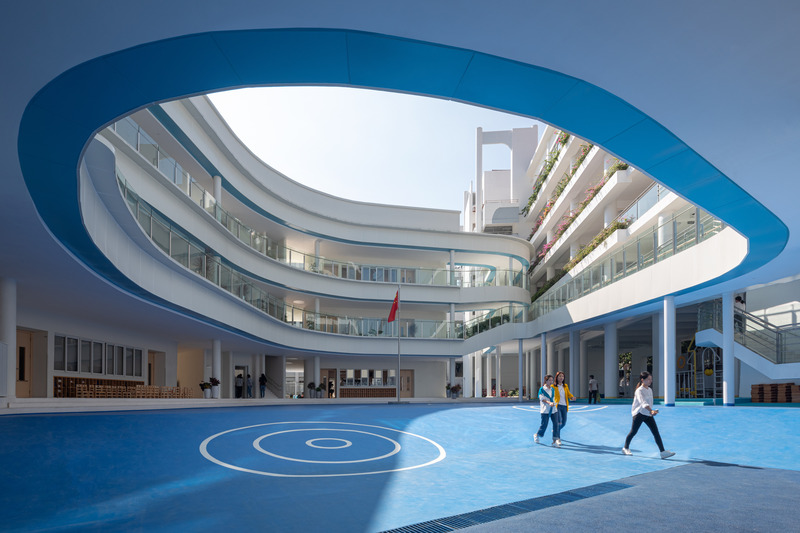 Dossier de presse | 5204-02 - Communiqué de presse | Kindergarten of Museum Forest - Yunchao Xu / Atelier Apeiron - Architecture institutionnelle - courtyard - Crédit photo : Schran Images
