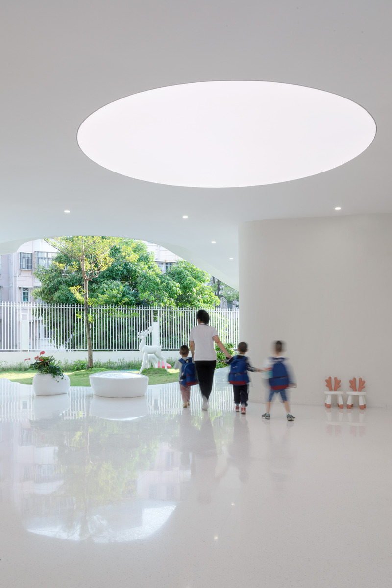 Dossier de presse | 5204-02 - Communiqué de presse | Kindergarten of Museum Forest - Yunchao Xu / Atelier Apeiron - Architecture institutionnelle -  undefined space  - Crédit photo : Schran Images