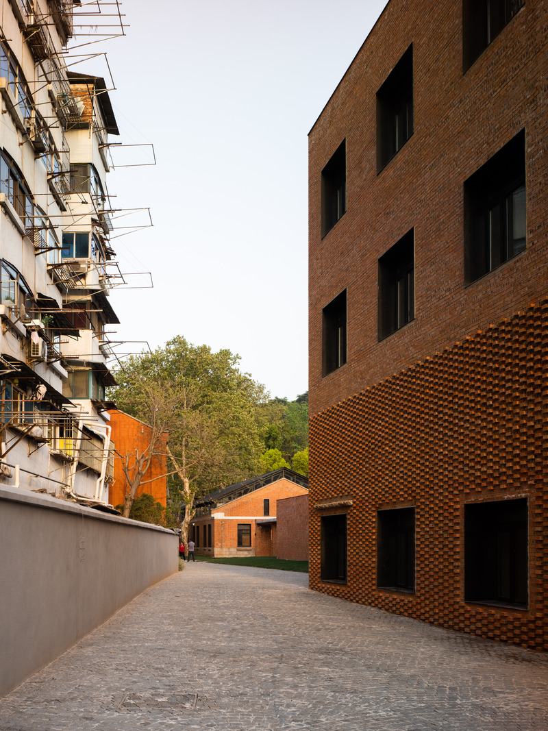 Dossier de presse | 5090-01 - Communiqué de presse | Renovation of Nanjing Combat Machinery Factory - Mix Architecture - Architecture commerciale - Renovation of Nanjing Combat Machinery Factory(Hongchuang PARK) by Mix Architecture - Crédit photo : <p class="">Haiting Sun</p>