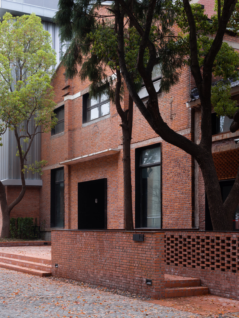 Dossier de presse | 5090-01 - Communiqué de presse | Renovation of Nanjing Combat Machinery Factory - Mix Architecture - Architecture commerciale - Renovation of Nanjing Combat Machinery Factory(Hongchuang PARK) by Mix Architecture - Crédit photo : <p class="">Haiting Sun</p>