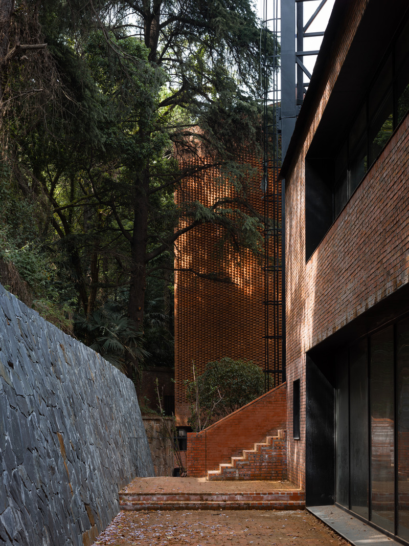 Dossier de presse | 5090-01 - Communiqué de presse | Renovation of Nanjing Combat Machinery Factory - Mix Architecture - Architecture commerciale - Renovation of Nanjing Combat Machinery Factory(Hongchuang PARK) by Mix Architecture - Crédit photo : <p class="">Haiting Sun</p>
