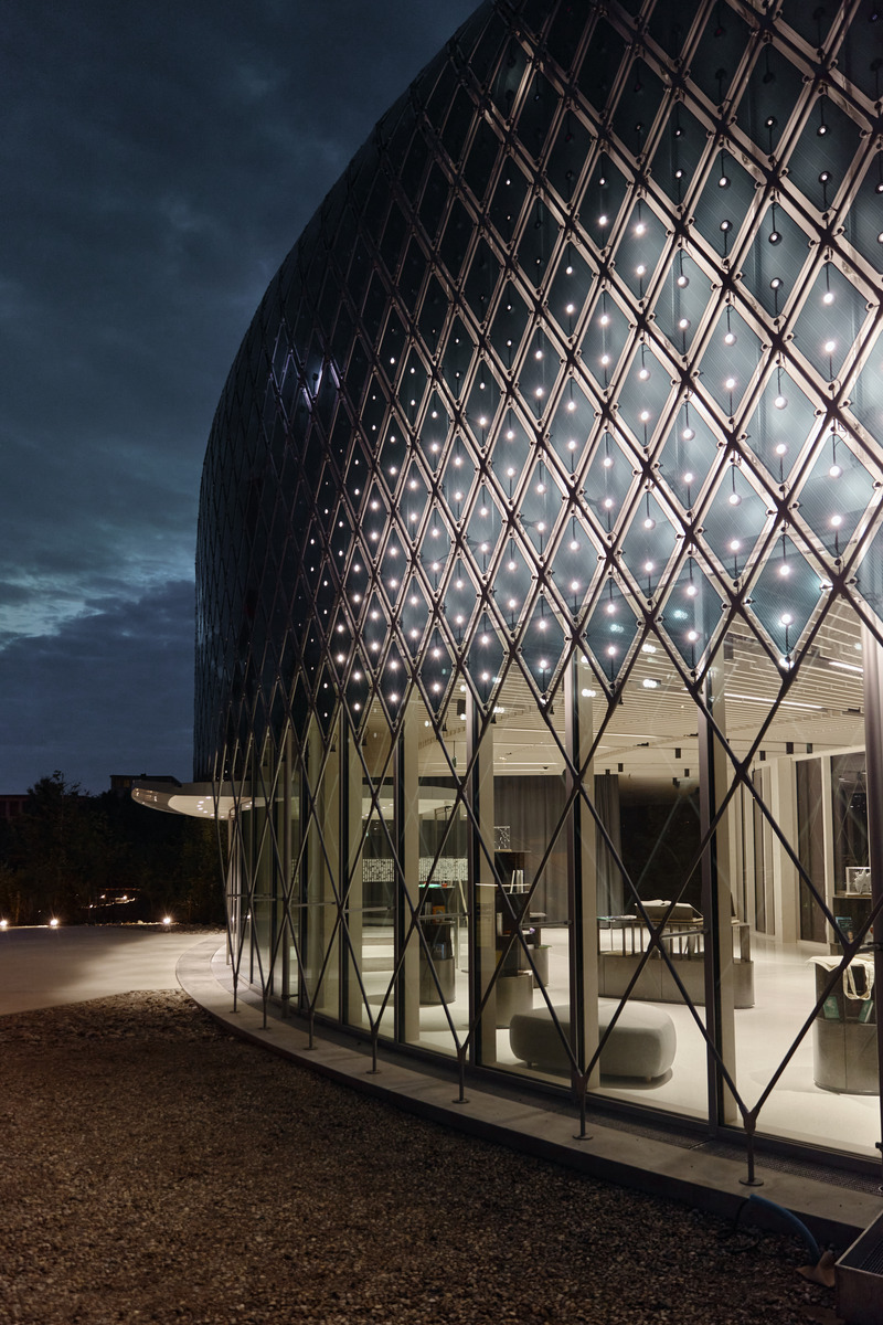 Dossier de presse | 7096-01 - Communiqué de presse | Novartis Pavillon Zero-Energy Media Façade - iart – studio for media architectures - Architecture institutionnelle - Crédit photo : Laurids Jensen