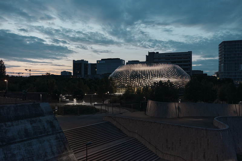 Dossier de presse | 7096-01 - Communiqué de presse | Novartis Pavillon Zero-Energy Media Façade - iart – studio for media architectures - Architecture institutionnelle - Crédit photo : Laurids Jensen