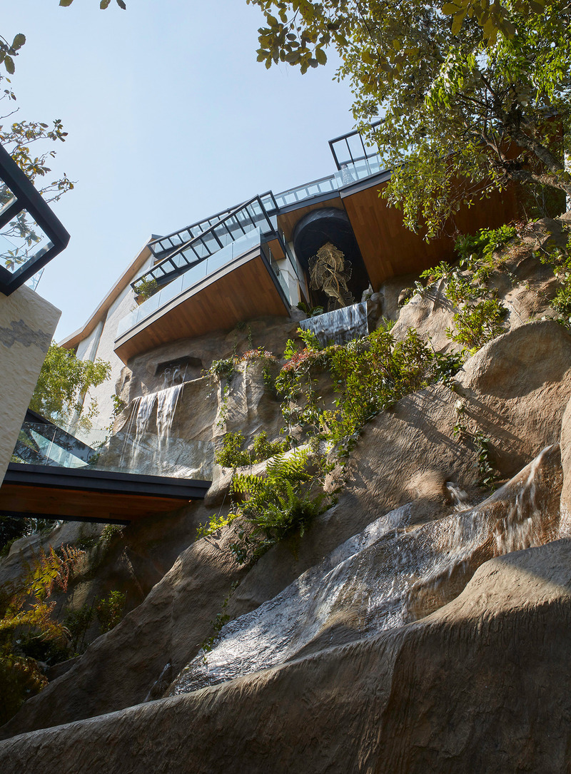 Press kit | 4687-02 - Press release | SYMBIOSIS - Luciano Gerbilsky Arquitectos - Residential Architecture - path to the lake perspective  - Photo credit: Hector Velazco Facio